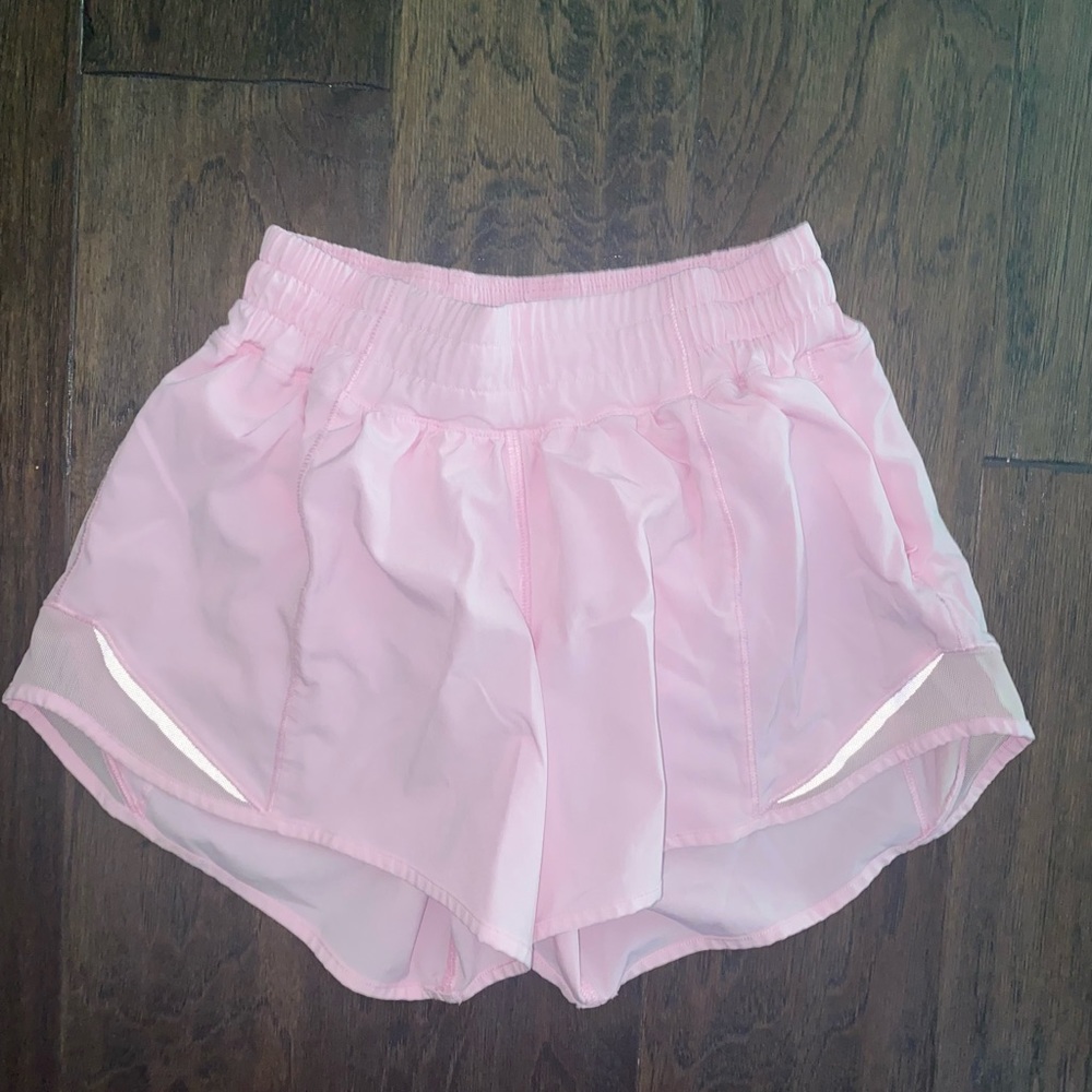 pink lululemon hotty hot shorts!!